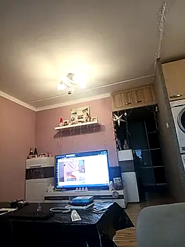 Snapshot of Milda121 chatting on January 8, 7:21 am Milda121 online show from January 8, 7:21 am