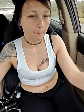 Snapshot of Babii_Nova chatting on December 23, 9:18 pm Babii Nova online show from December 23, 9:18 pm