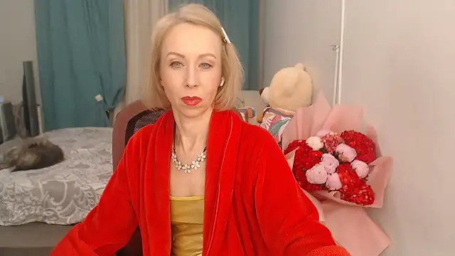 LuxuryNika online show from February 3, 5:14 pm