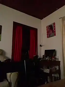 Snapshot of Eze_mole chatting on October 28, 3:25 pm Eze mole online show from October 28, 3:25 pm