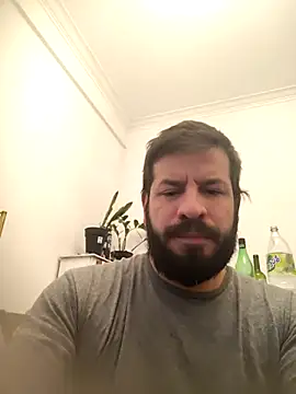 Snapshot of juanci_to chatting on October 15, 12:22 am juanci to online show from October 15, 12:22 am