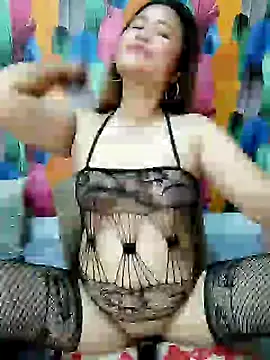 Snapshot of aya_01 chatting on December 6, 8:40 pm aya 01 online show from December 6, 8:40 pm