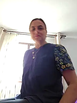 IsabelleCraft online show from April 4, 12:13 pm