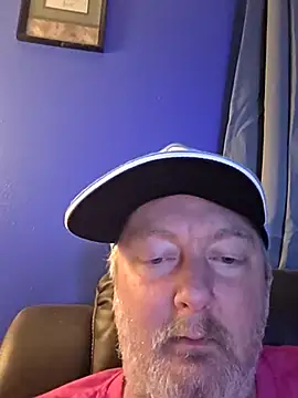 Snapshot of Emichael1983 chatting on March 1, 5:04 pm Emichael1983 online show from March 1, 5:04 pm