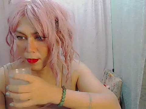 Snapshot of shanecummer chatting on May 18, 4:18 am shanecummer online show from May 18, 4:18 am
