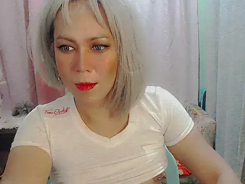 Snapshot of shanecummer chatting on May 21, 1:40 pm shanecummer online show from May 21, 1:40 pm