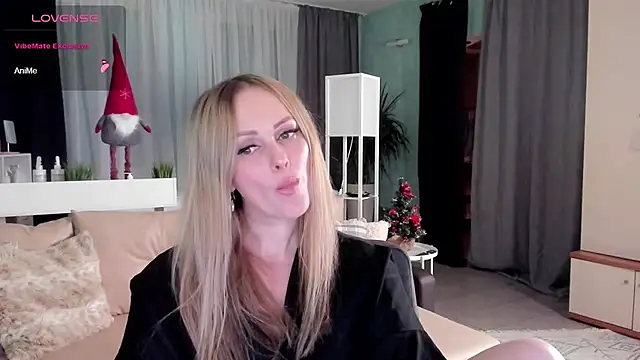 Libby Nora online show from December 28, 1:38 pm