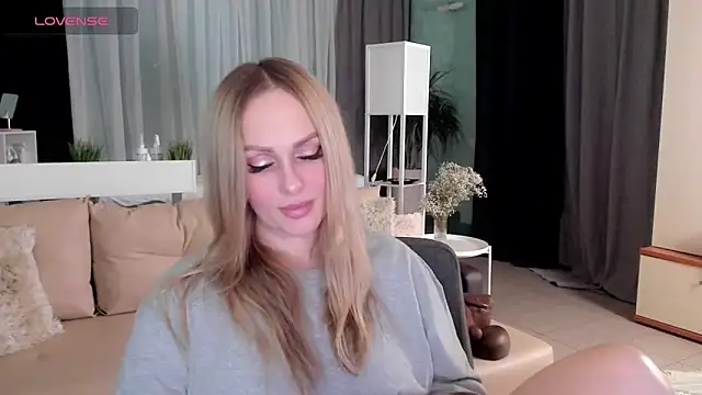 Libby Nora online show from January 31, 4:06 pm