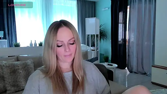 Libby Nora online show from March 3, 9:44 am