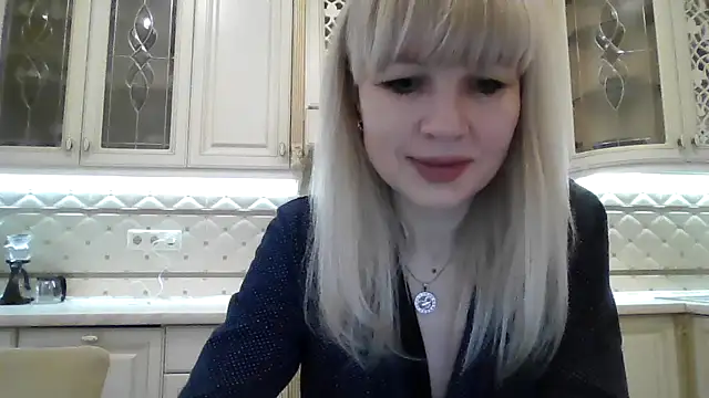 BarbaraKim online show from April 14, 3:40 pm