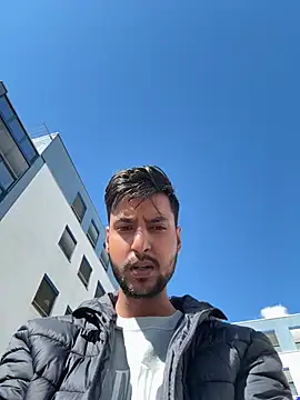 dhruv9413 online show from April 29, 1:15 pm