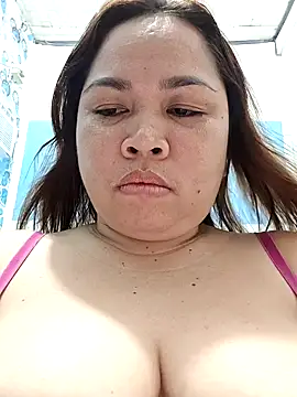 XXLorie 02 online show from April 4, 11:40 am