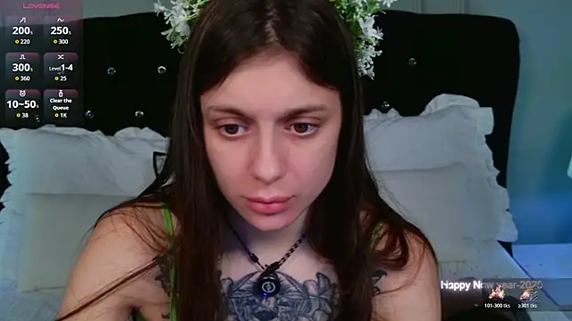 Eille Elfie online show from December 4, 5:06 am