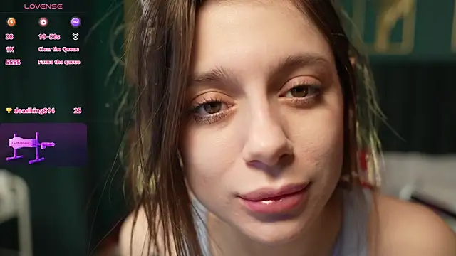 Eille Elfie online show from January 6, 5:44 am