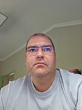 Snapshot of Andrew1900529 chatting on September 19, 6:59 am Andrew1900529 online show from September 19, 6:59 am