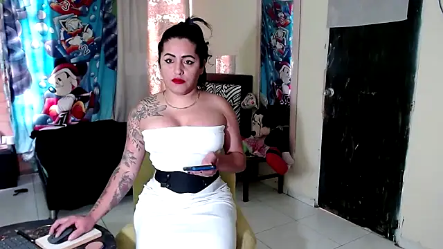 Sashaferrari2000 online show from October 29, 12:40 pm