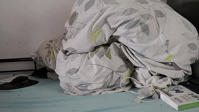 Vandrino online show from April 17, 12:30 pm