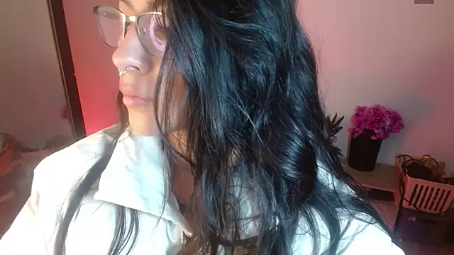 karlavittar online show from October 14, 2:18 pm