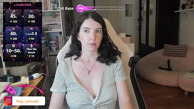 Snapshot of Foxy_c chatting on July 17, 8:57 pm Foxy c online show from July 17, 8:57 pm
