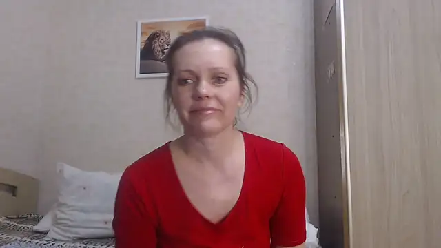 Snapshot of SheLion chatting on February 19, 4:11 pm SheLion online show from February 19, 4:11 pm