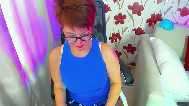 JennAlison online show from March 5, 10:44 am