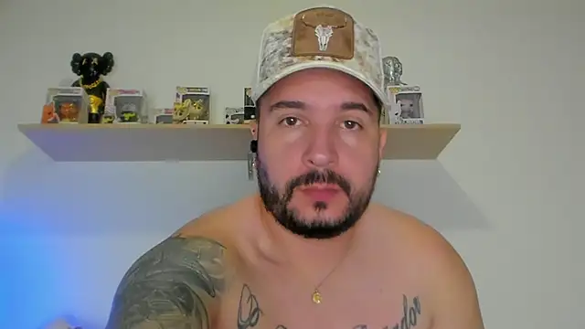 Snapshot of camilo_restrepo21 chatting on April 5, 11:35 pm camilo restrepo21 online show from April 5, 11:35 pm
