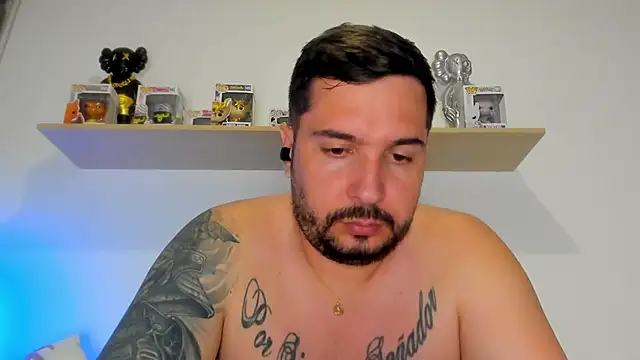 Snapshot of camilo_restrepo21 chatting on May 7, 2:17 am camilo restrepo21 online show from May 7, 2:17 am