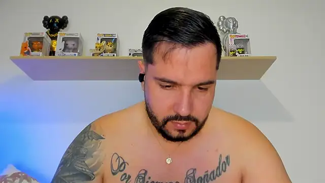 Snapshot of camilo_restrepo21 chatting on May 23, 11:53 pm camilo restrepo21 online show from May 23, 11:53 pm
