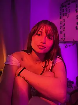 Snapshot of Sweett_Priya chatting on January 18, 7:01 am Sweett Priya online show from January 18, 7:01 am