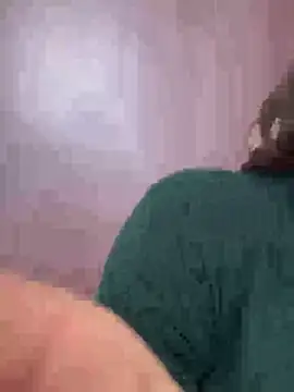 lovely beast online show from December 18, 5:41 pm