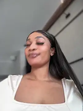Snapshot of __Nessa__ chatting on January 25, 11:34 am   Nessa   online show from January 25, 11:34 am