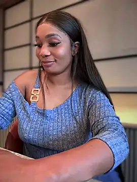 Snapshot of __Nessa__ chatting on February 8, 3:10 pm   Nessa   online show from February 8, 3:10 pm