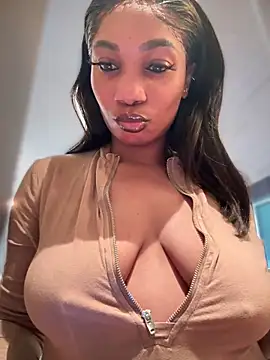 Snapshot of __Nessa__ chatting on October 5, 11:19 am   Nessa   online show from October 5, 11:19 am