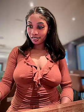 Snapshot of __Nessa__ chatting on October 17, 11:13 am   Nessa   online show from October 17, 11:13 am