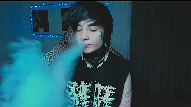 Snapshot of acid_trip1l chatting on October 4, 9:35 pm acid trip1l online show from October 4, 9:35 pm