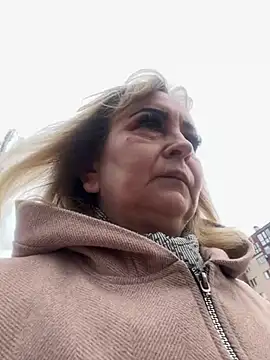 Irina2909xh online show from March 13, 6:05 am