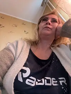 Irina2909xh online show from October 11, 6:12 am