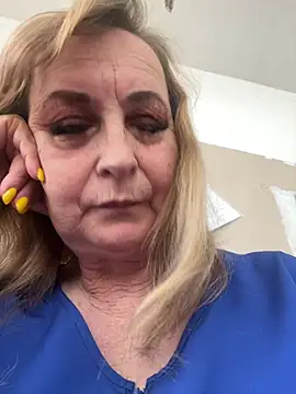 Snapshot of Irina2909@xh chatting on June 18, 9:36 am Irina2909xh online show from June 18, 9:36 am