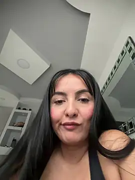 AshleyJhonson online show from June 1, 10:33 pm