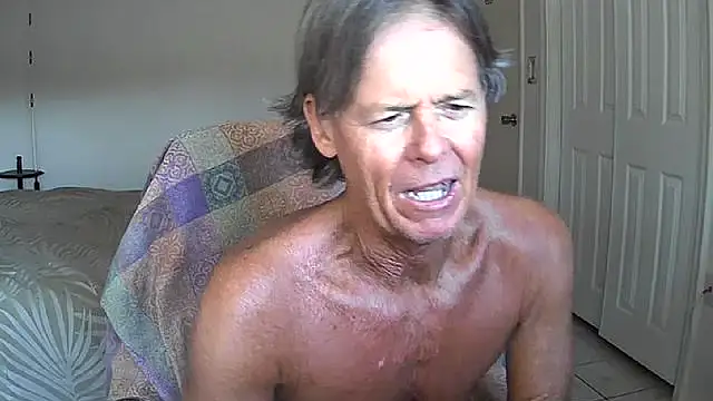 nakeedcowboi65 online show from May 15, 11:34 pm