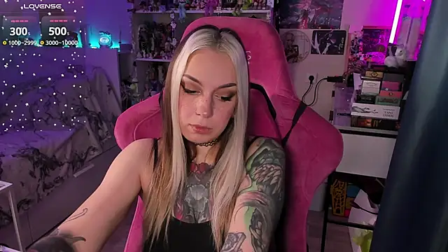 ChloeKohaku online show from December 19, 6:20 am