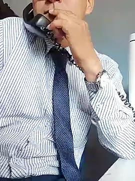 Snapshot of Business_dickkk chatting on January 31, 2:07 pm Business dickkk online show from January 31, 2:07 pm