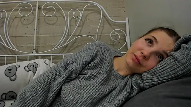 JuliaBusty online show from March 14, 9:46 am