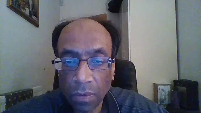 Snapshot of rauncher1 chatting on December 15, 11:42 pm rauncher1 online show from December 15, 11:42 pm