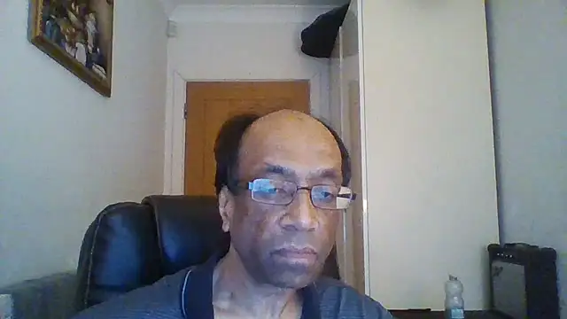 Snapshot of rauncher1 chatting on February 25, 8:58 am rauncher1 online show from February 25, 8:58 am