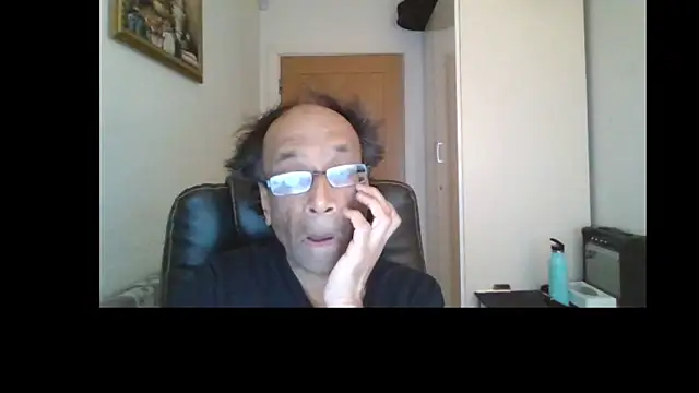 rauncher1 online show from May 9, 8:52 am