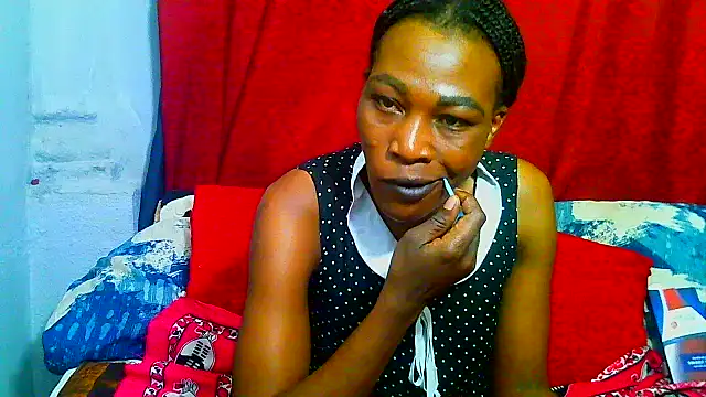 Snapshot of freaky_naughty chatting on May 29, 10:13 am freaky naughty online show from May 29, 10:13 am