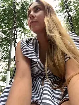 Brittanyrosexx online show from December 14, 6:09 pm