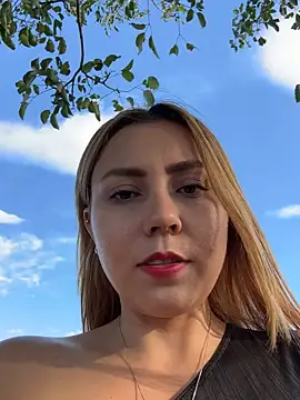 Brittanyrosexx online show from October 14, 9:15 pm