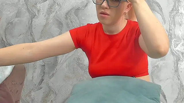 succubus online show from February 27, 6:18 am